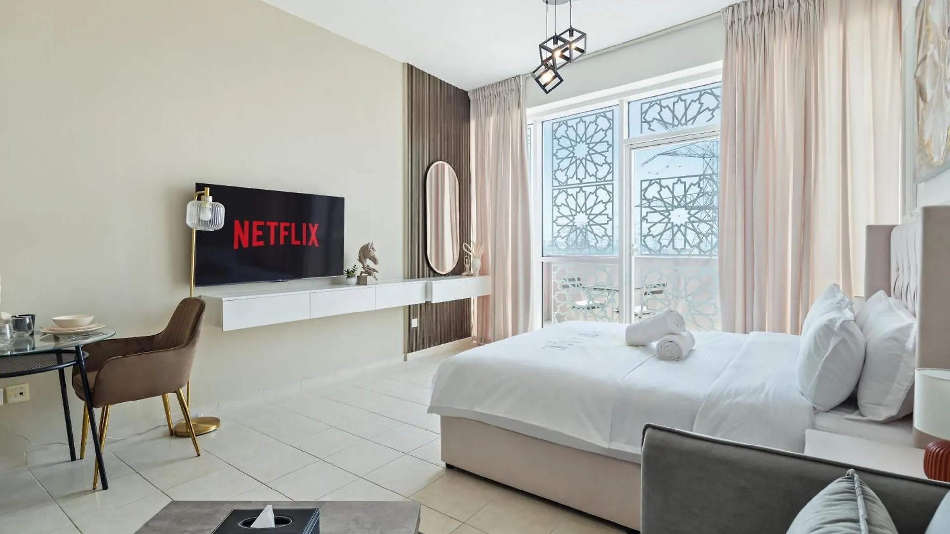 Cozy Studio Close To Jbr And Marina contacts